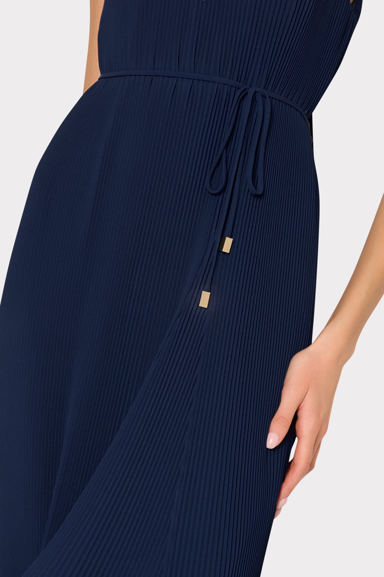 Nalani Pleated Midi Dress in Navy